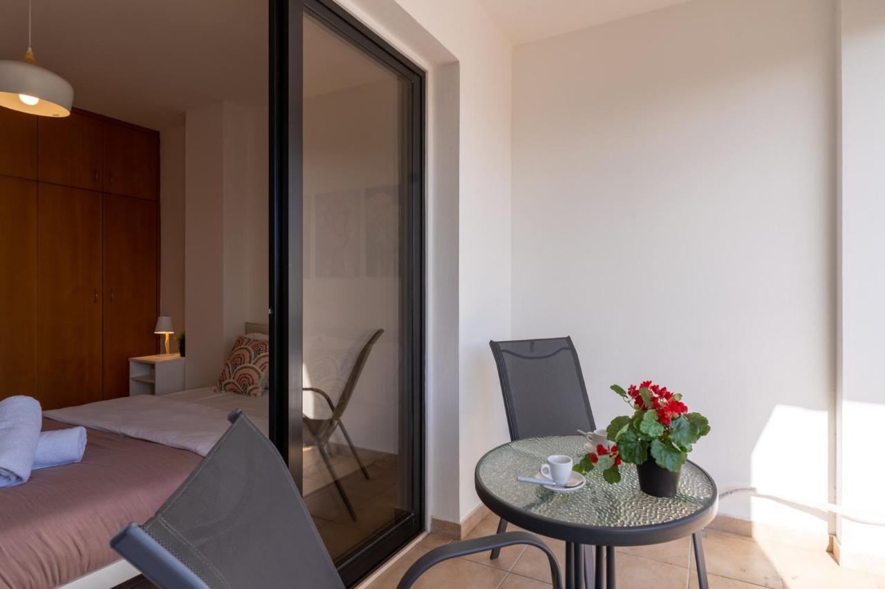 Polyn 1- Bedroom In Appartement *